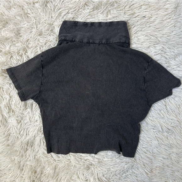 ◾️3/$25 Garage Stormi Polo Tee - Picture 5 of 8